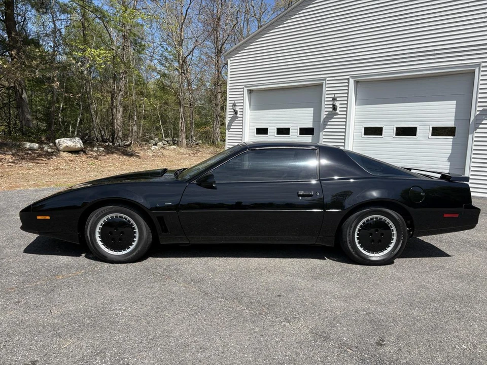 1992 Pontiac Firebird Formula 3rd Gen - Image 17 of 31