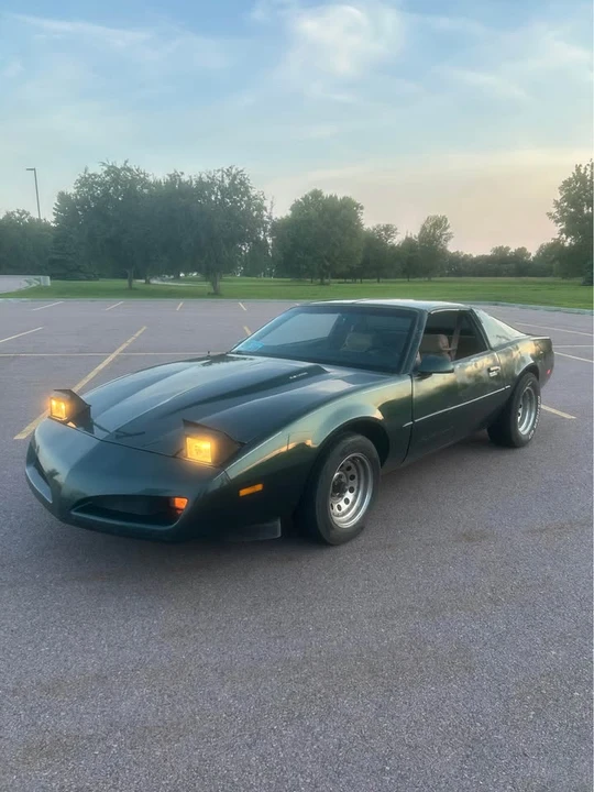 1992 Pontiac Firebird Formula 3rd Gen - Image 8 of 10