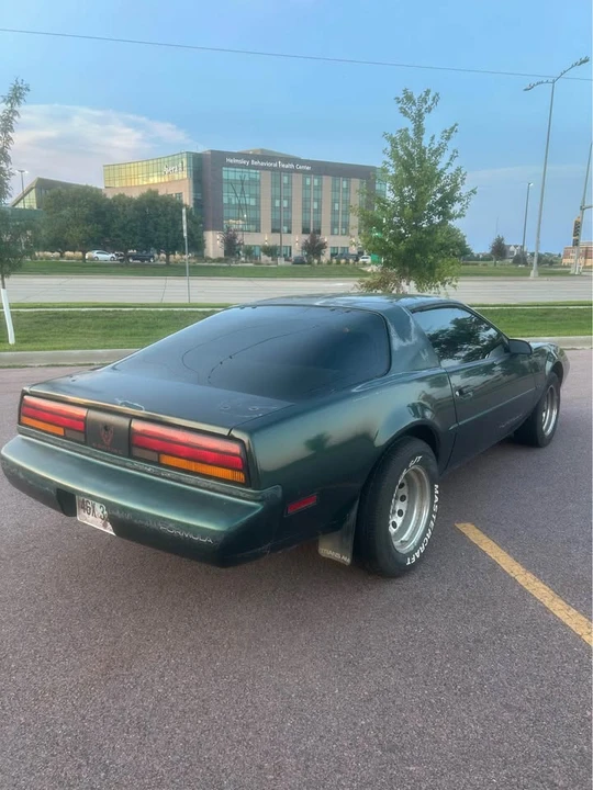 1992 Pontiac Firebird Formula 3rd Gen - Image 2 of 10