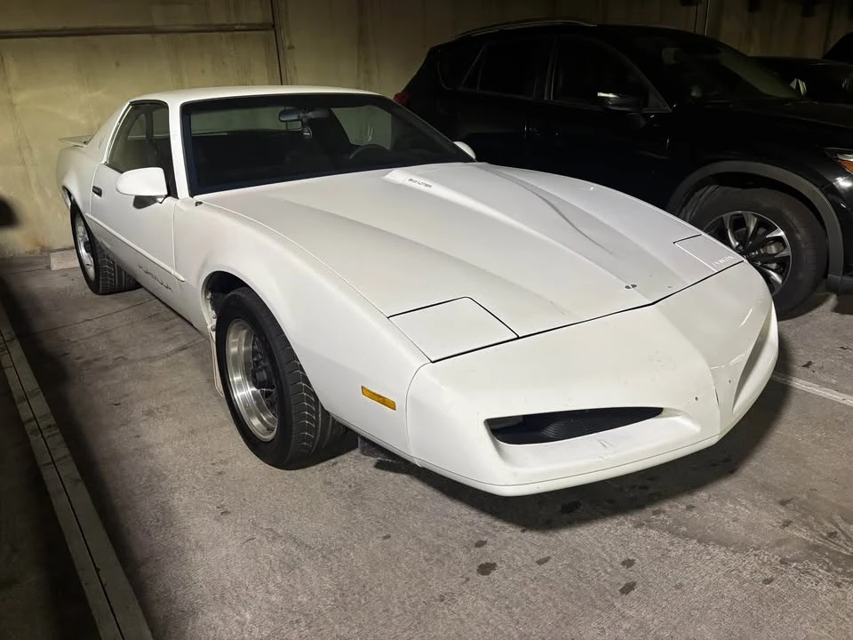 1992 Pontiac Firebird Formula 3rd Gen - Image 2 of 9