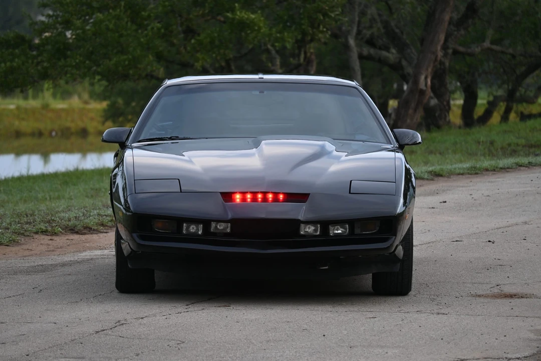 1992 Pontiac Firebird Trans Am 3rd Gen - Image 7 of 31