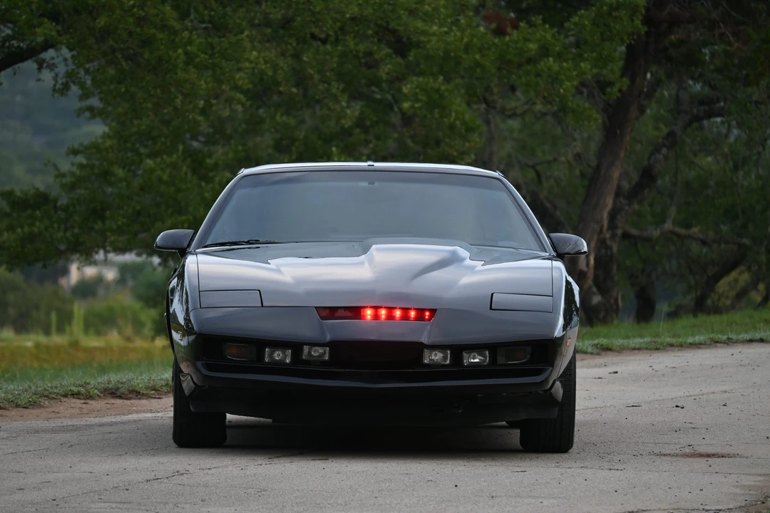 1992 Pontiac Firebird Trans Am 3rd Gen - Image 8 of 31