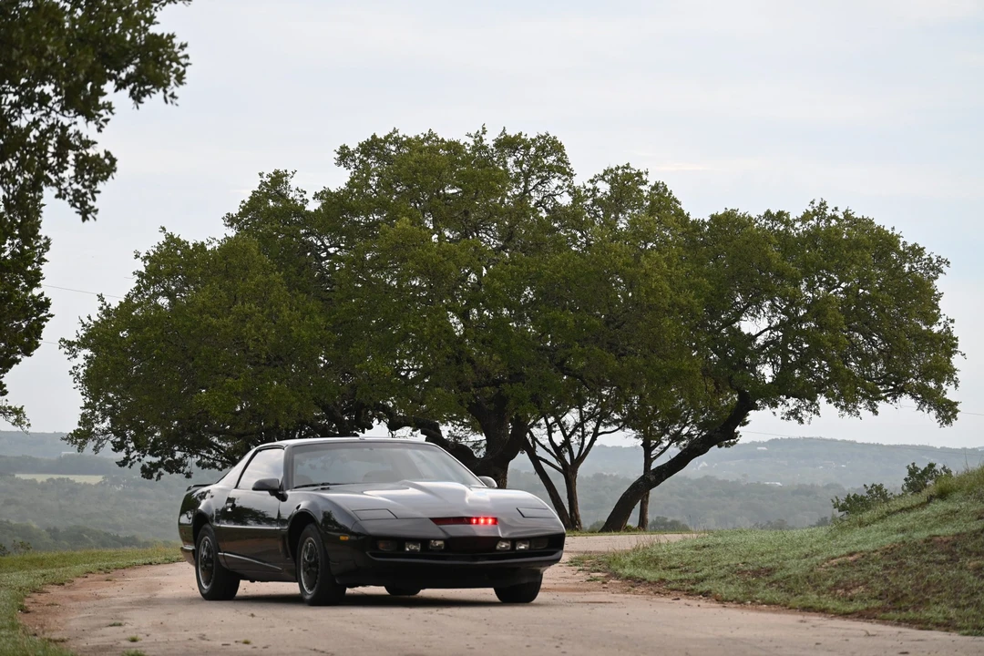 1992 Pontiac Firebird Trans Am 3rd Gen - Image 12 of 31