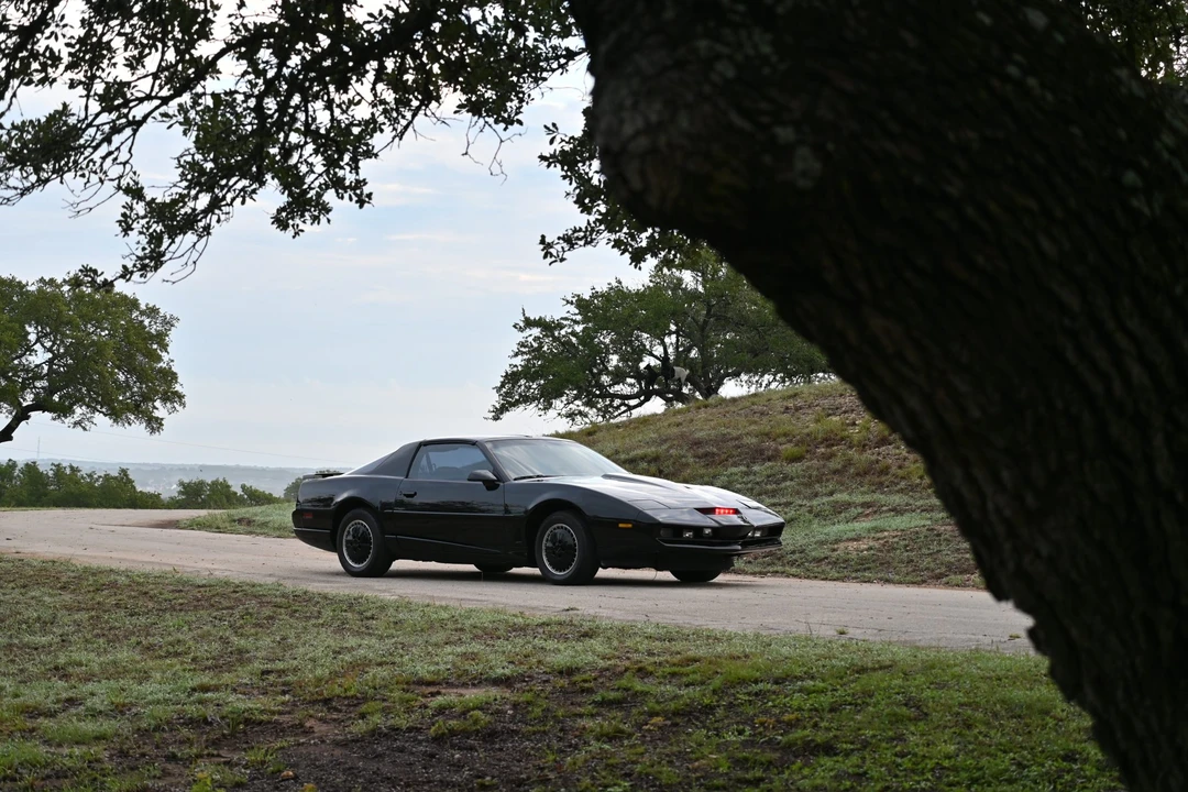 1992 Pontiac Firebird Trans Am 3rd Gen - Image 13 of 31