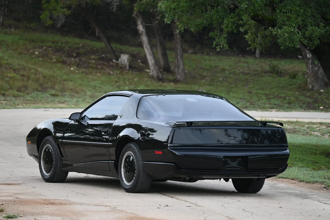 1992 Pontiac Firebird Trans Am 3rd Gen - Image 23 of 31