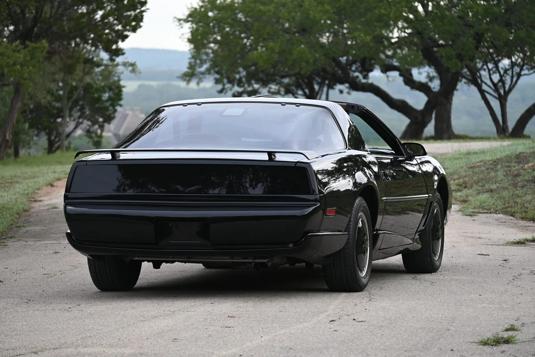 1992 Pontiac Firebird Trans Am 3rd Gen - Image 19 of 31