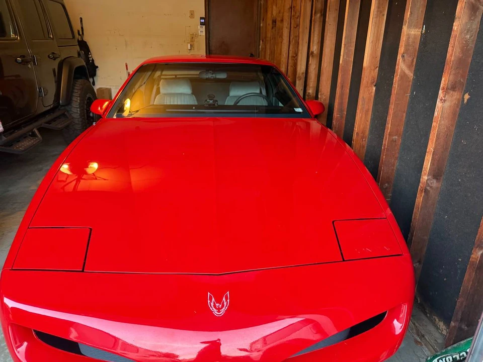 1992 Pontiac Firebird 3rd Gen - Image 9 of 13