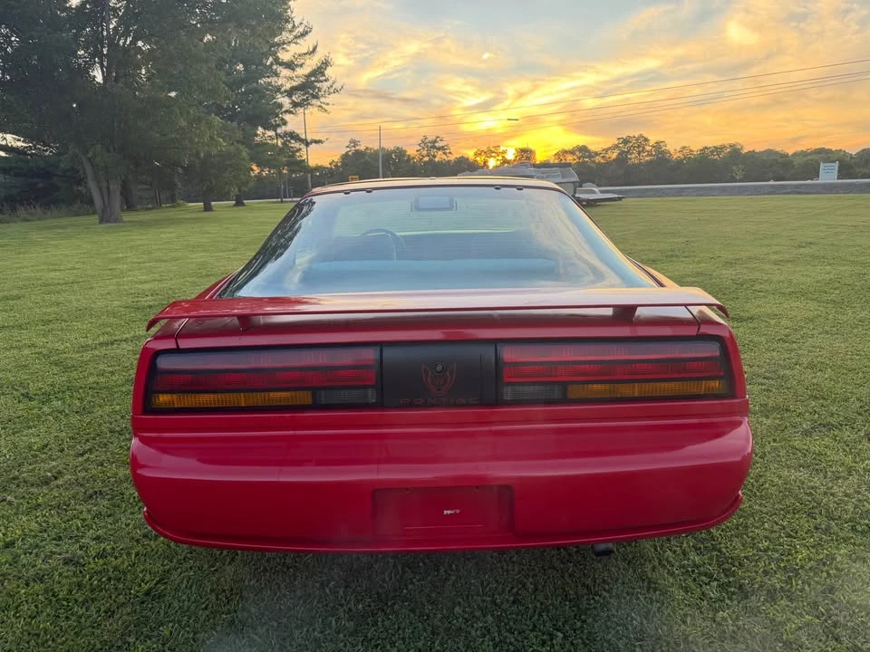 1992 Pontiac Firebird 3rd Gen - Image 11 of 20