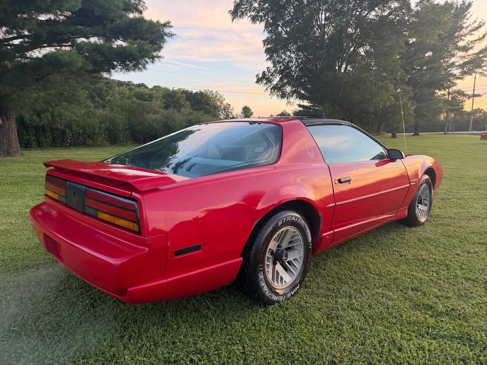 1992 Pontiac Firebird 3rd Gen - Image 6 of 20