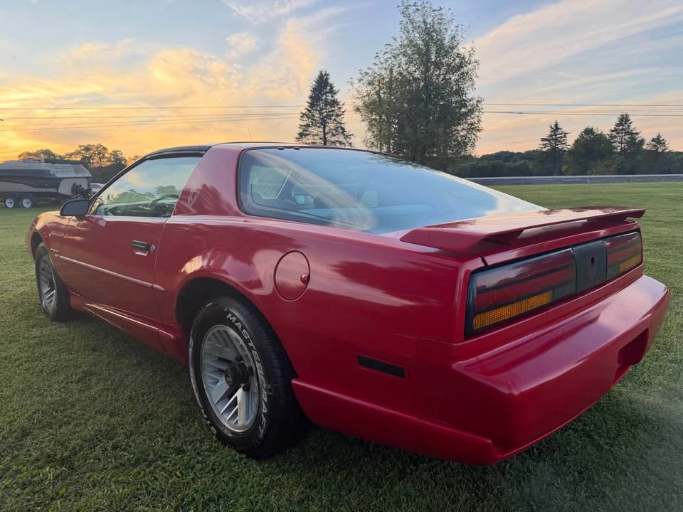 1992 Pontiac Firebird 3rd Gen - Image 5 of 20