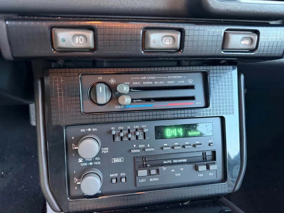 1992 Pontiac Firebird 3rd Gen - Image 14 of 20