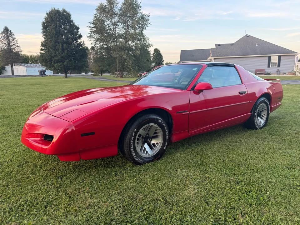 1992 Pontiac Firebird 3rd Gen - Image 8 of 20