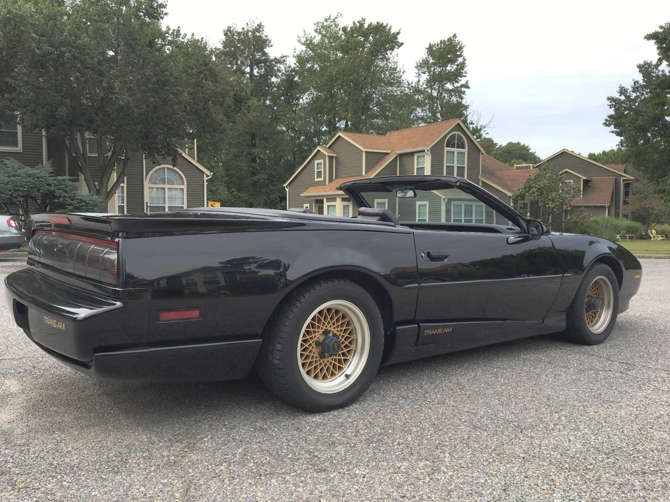 1992 Pontiac Firebird Trans Am 3rd Gen - Image 19 of 21