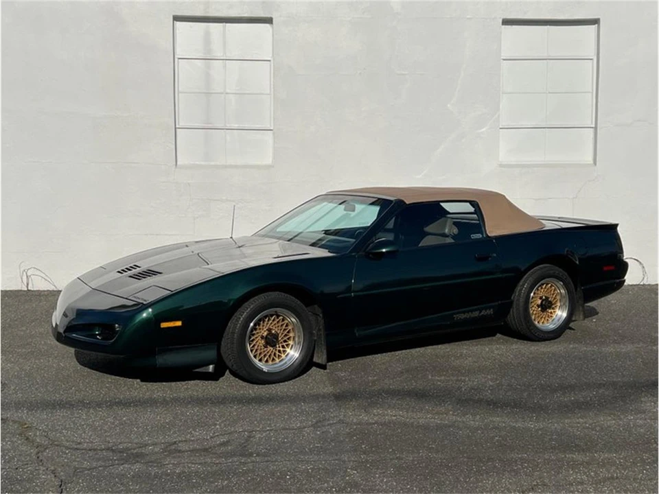 1992 Pontiac Firebird Trans Am 3rd Gen - Image 4 of 31