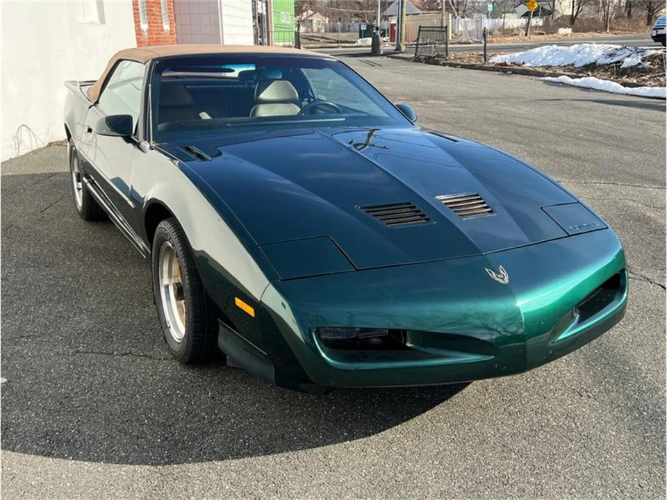 1992 Pontiac Firebird Trans Am 3rd Gen - Image 11 of 31