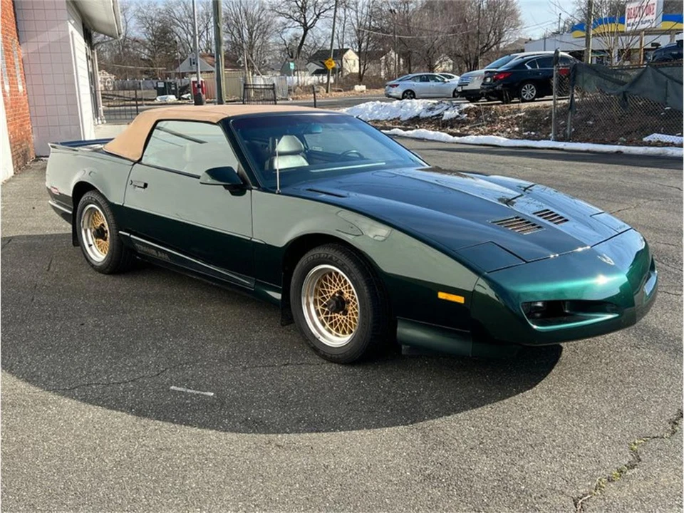 1992 Pontiac Firebird Trans Am 3rd Gen - Image 10 of 31