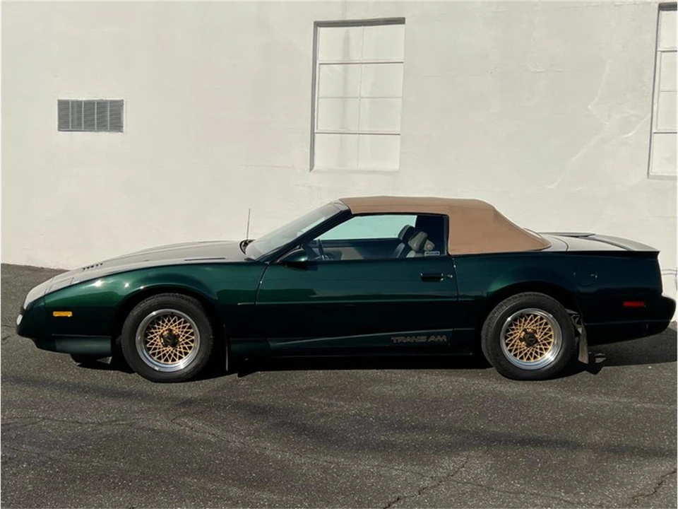 1992 Pontiac Firebird Trans Am 3rd Gen - Image 5 of 31