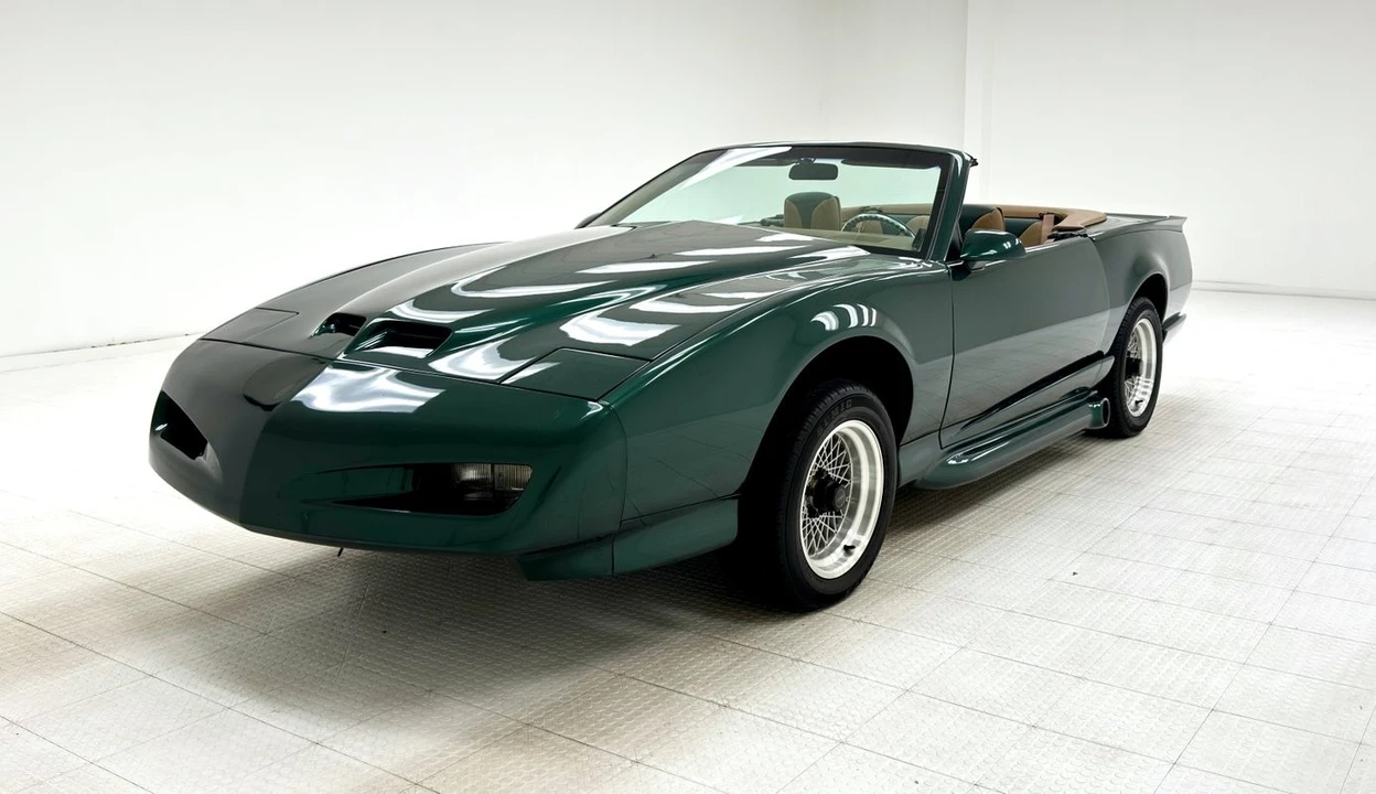 1992 Pontiac Firebird Trans Am 3rd Gen - Image 2 of 12