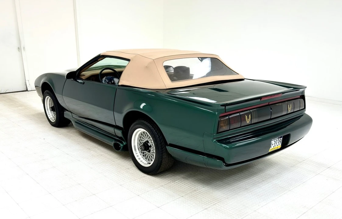 1992 Pontiac Firebird Trans Am 3rd Gen - Image 5 of 12