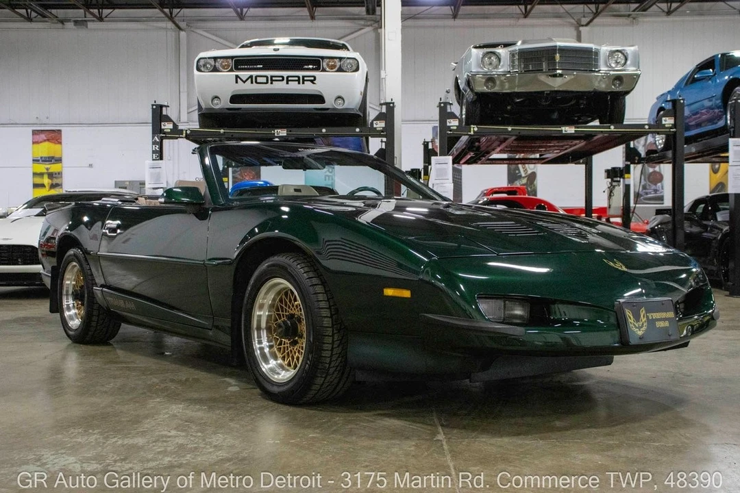 1992 Pontiac Firebird Trans Am 3rd Gen - Image 11 of 21