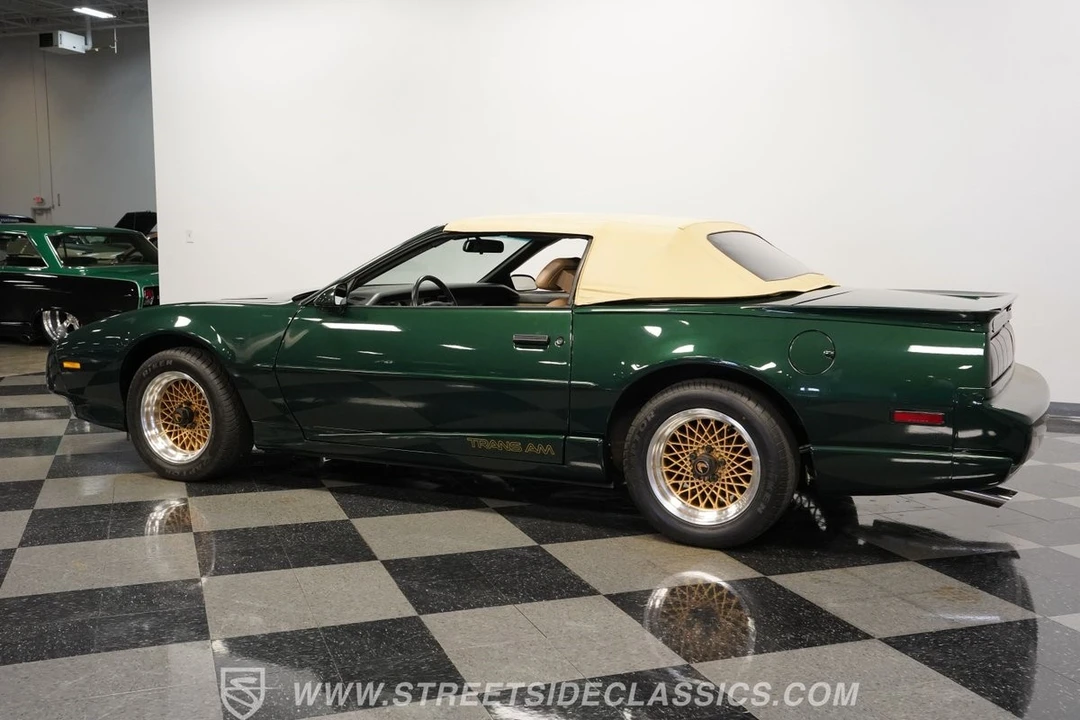1992 Pontiac Firebird Trans Am 3rd Gen - Image 9 of 12