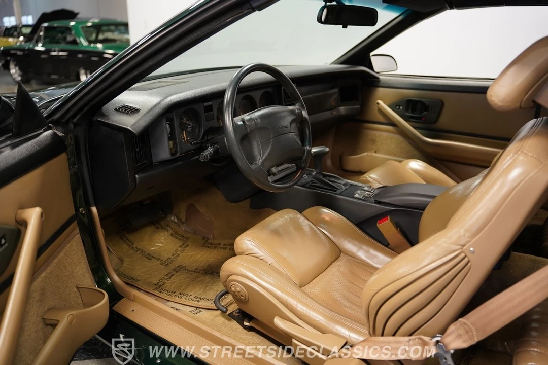 1992 Pontiac Firebird Trans Am 3rd Gen - Image 5 of 12
