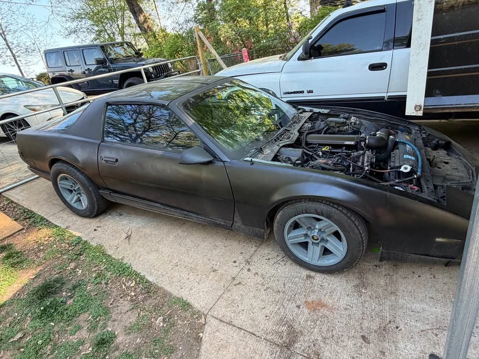 1992 Pontiac Firebird Trans Am 3rd Gen - Image 2 of 15