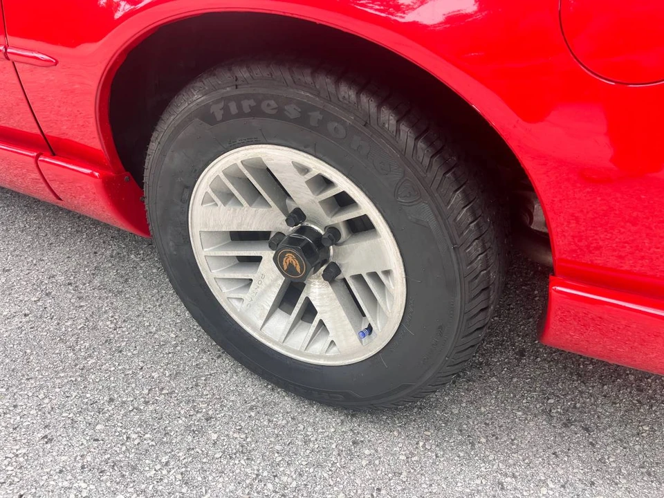 1992 Pontiac Firebird 3rd Gen - Image 17 of 19