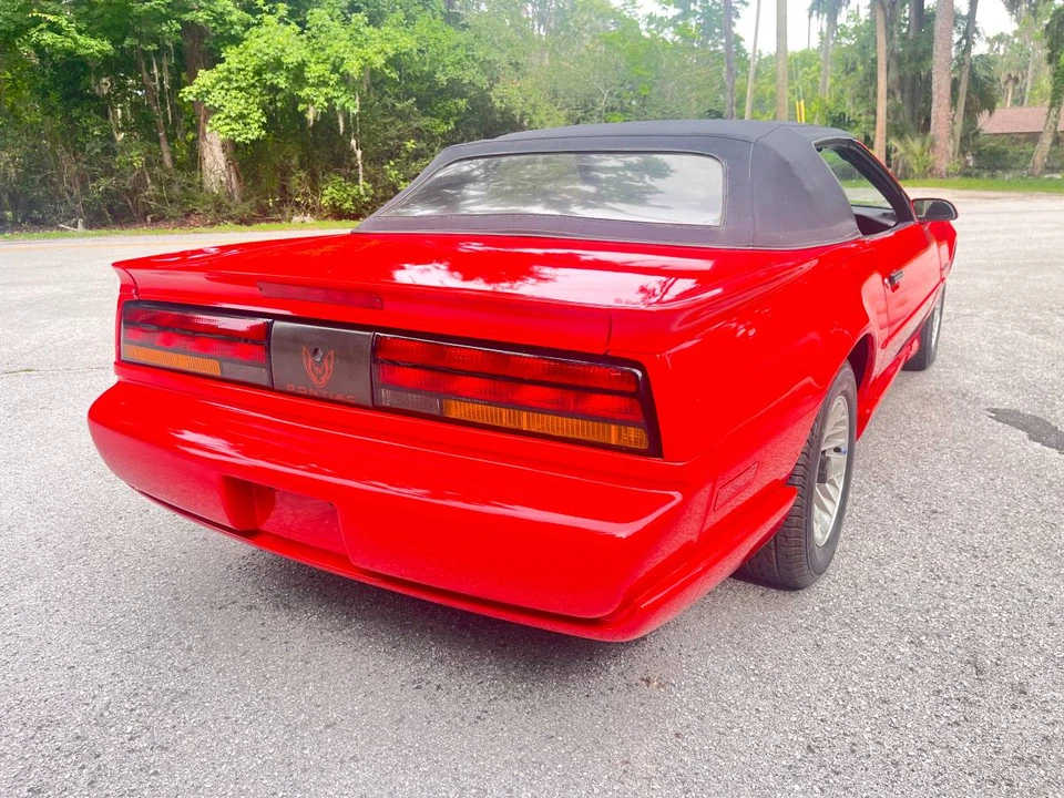 1992 Pontiac Firebird 3rd Gen - Image 7 of 19