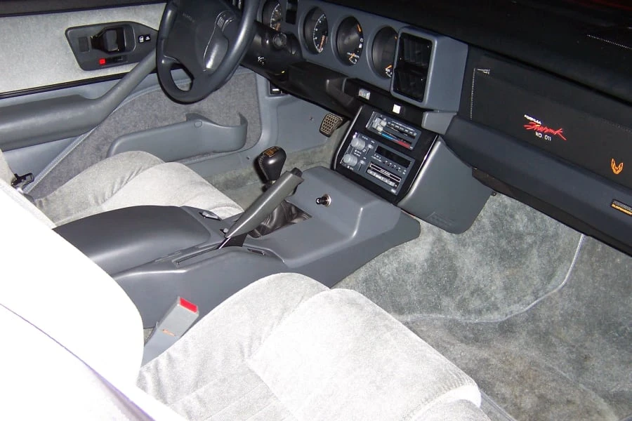 1992 Pontiac Firebird Formula 3rd Gen - Image 3 of 8