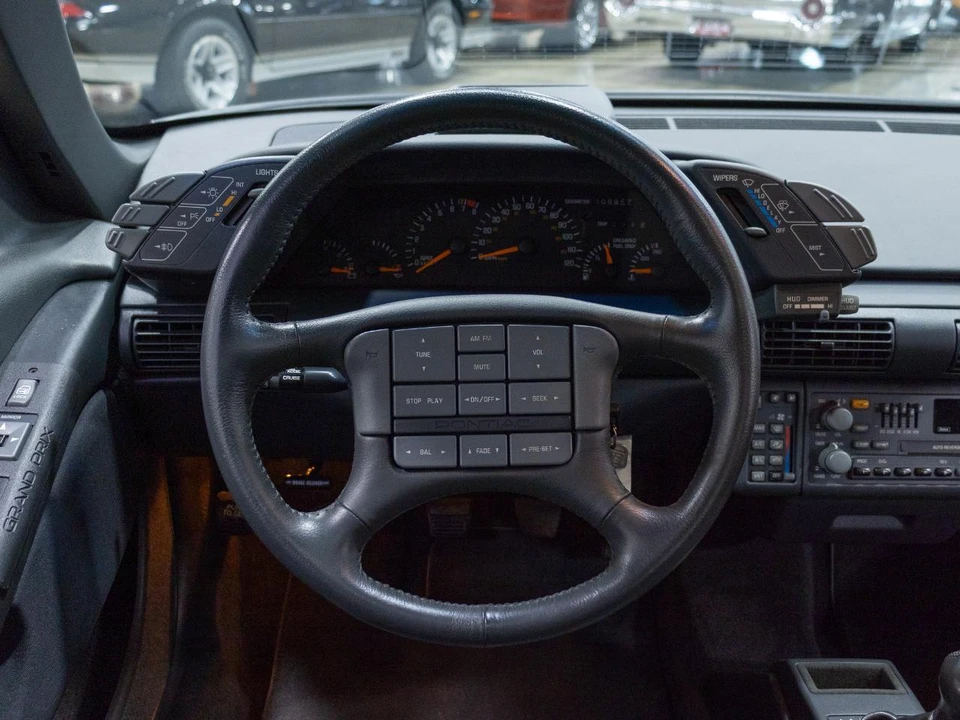 1992 Pontiac Grand Prix 3rd+ Gen - Image 28 of 31