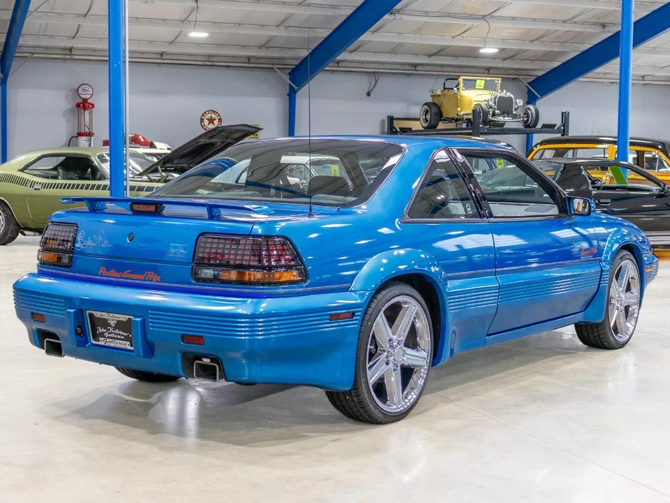 1992 Pontiac Grand Prix 3rd+ Gen - Image 7 of 31