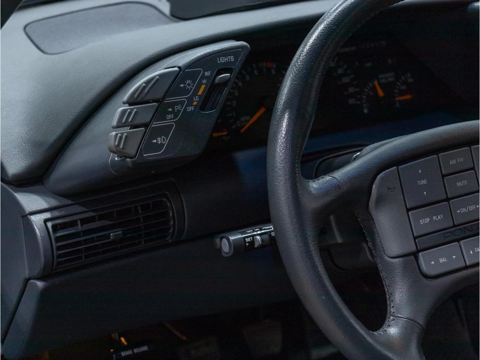 1992 Pontiac Grand Prix 3rd+ Gen - Image 27 of 31