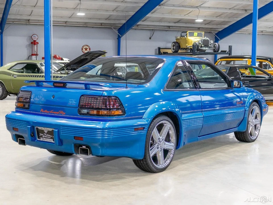 1992 Pontiac Grand Prix 3rd+ Gen - Image 8 of 24