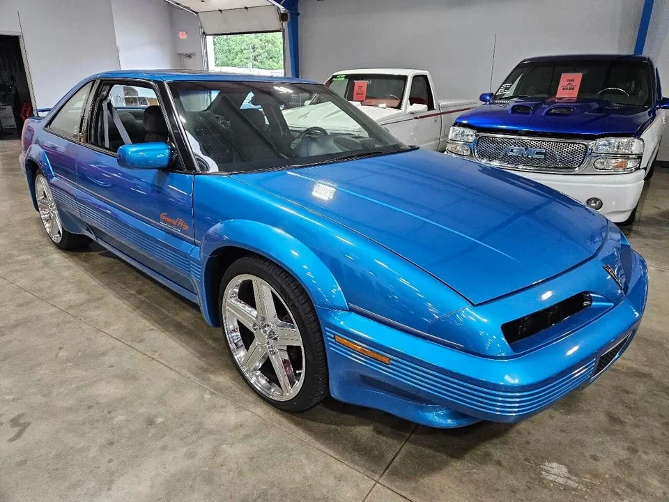 1992 Pontiac Grand Prix 3rd+ Gen - Image 3 of 16