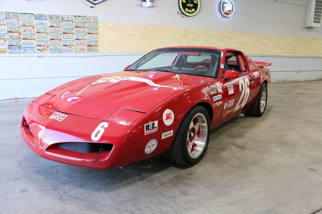 1992 Pontiac Firebird Trans Am 3rd Gen - Image 2 of 31