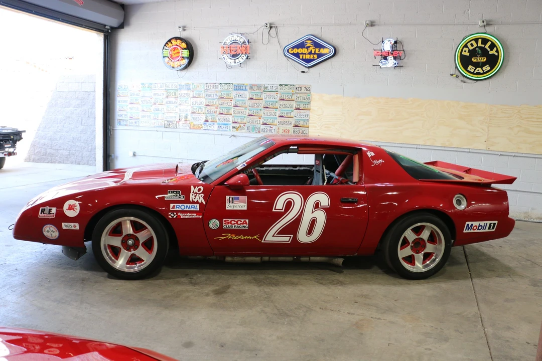 1992 Pontiac Firebird Trans Am 3rd Gen - Image 4 of 31