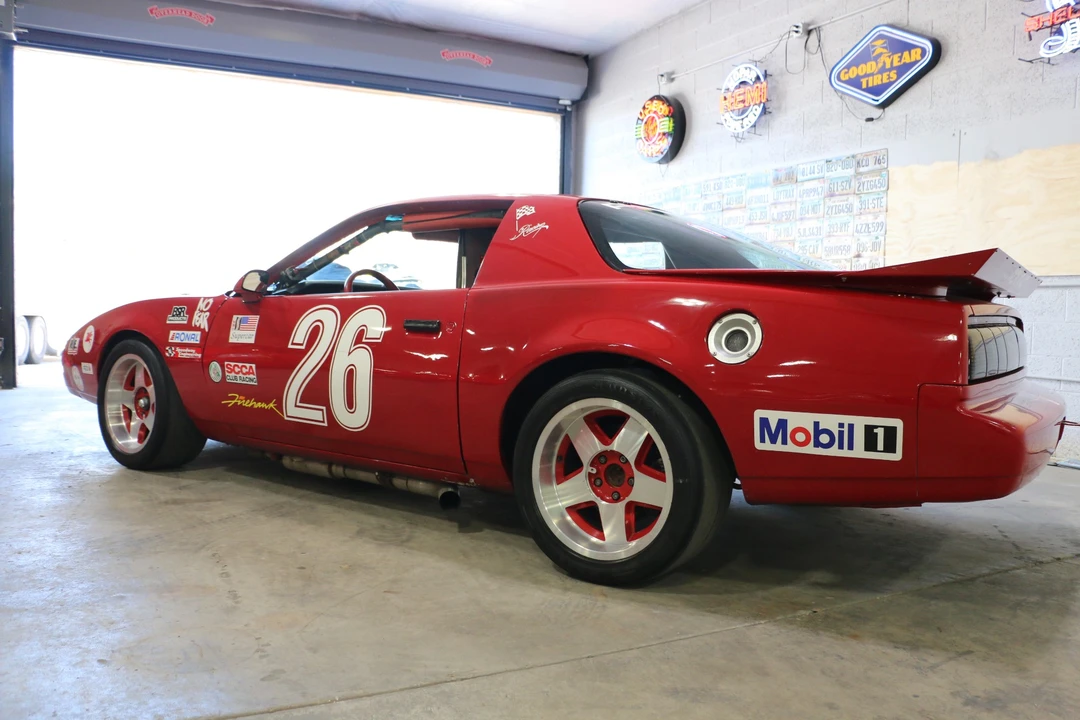 1992 Pontiac Firebird Trans Am 3rd Gen - Image 5 of 31