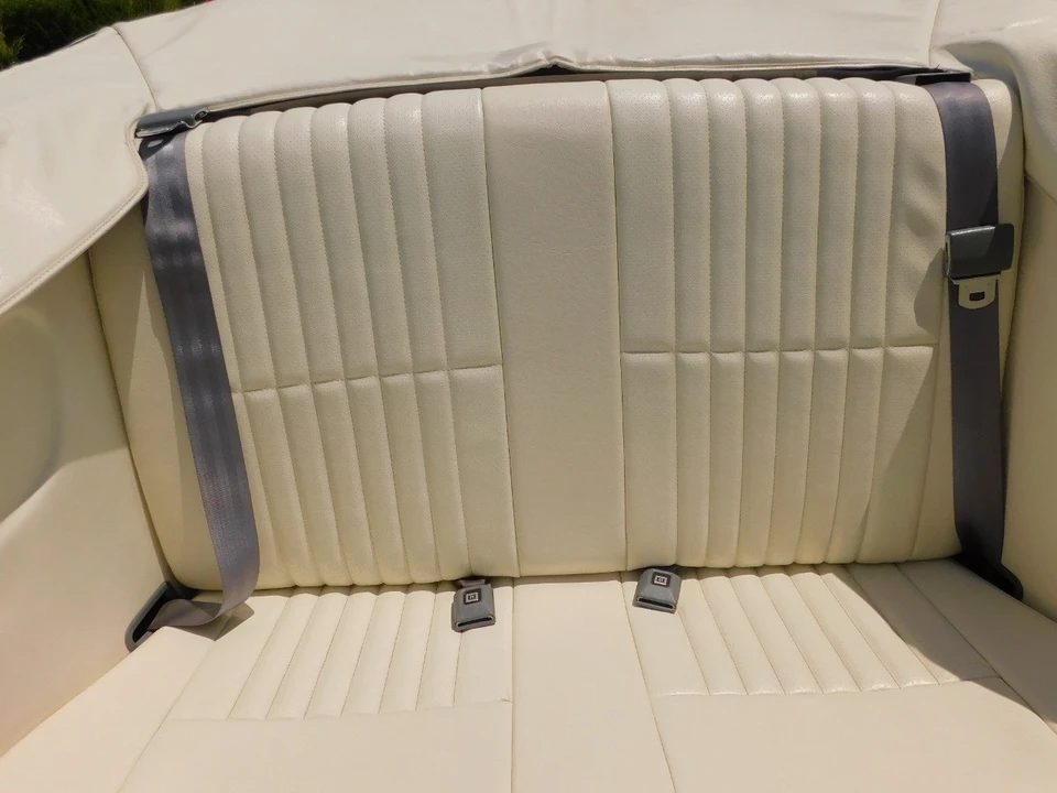 1992 Pontiac Sunbird - Image 19 of 21