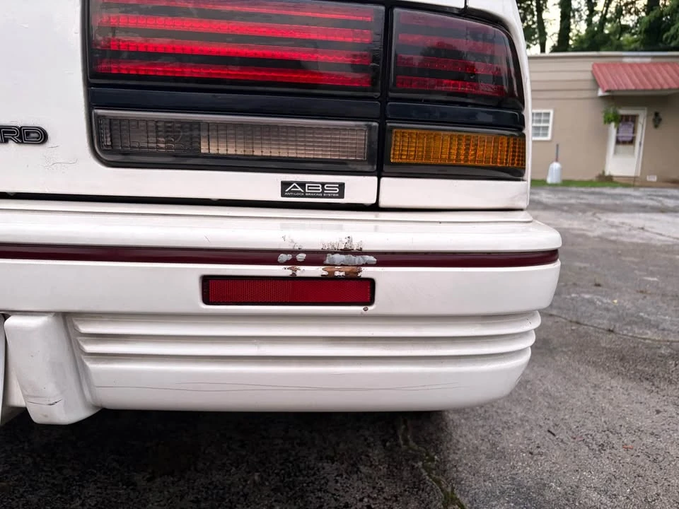 1992 Pontiac Sunbird - Image 4 of 10
