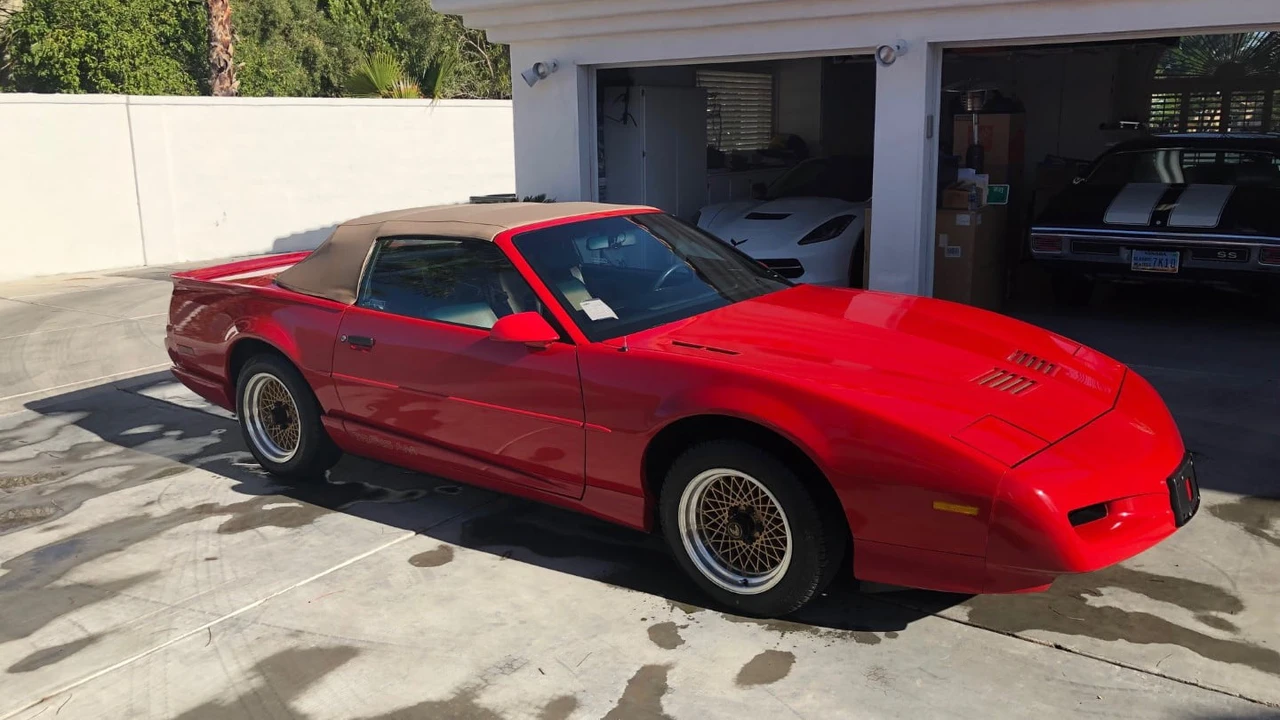 1992 Pontiac Firebird Trans Am 3rd Gen - Image 4 of 5