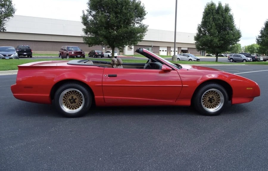 1992 Pontiac Firebird Trans Am 3rd Gen - Image 2 of 12