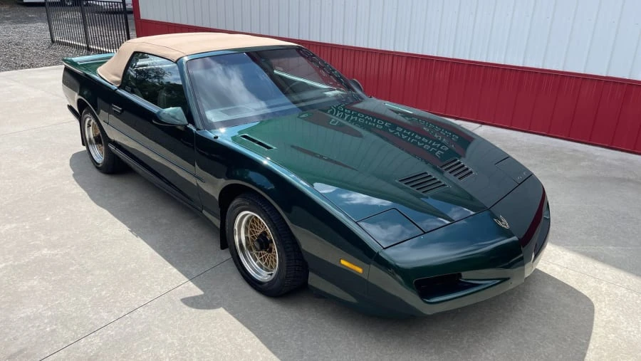 1992 Pontiac Firebird Trans Am 3rd Gen - Image 4 of 19