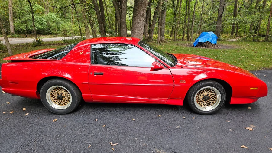 1992 Pontiac Firebird Trans Am 3rd Gen - Image 2 of 31