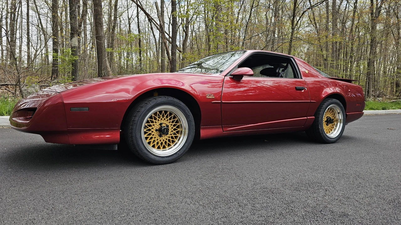 1992 Pontiac Firebird Trans Am 3rd Gen - Image 3 of 31