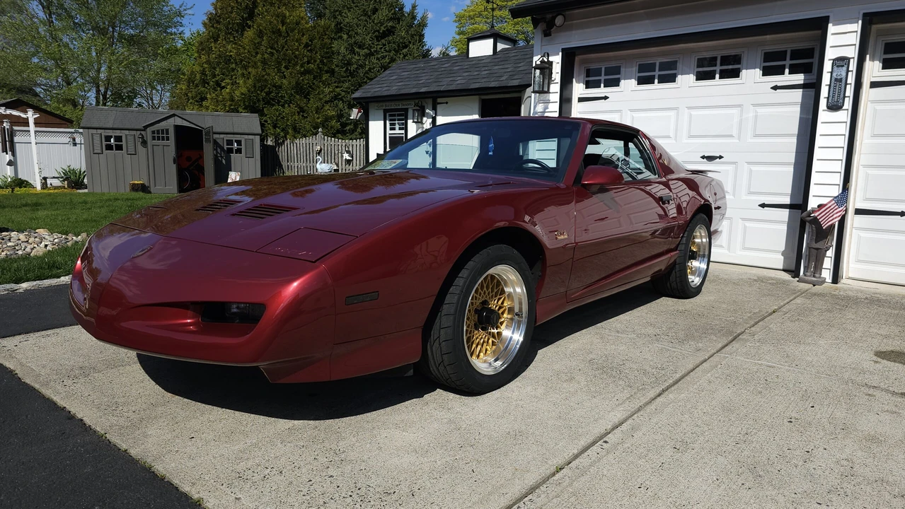 1992 Pontiac Firebird Trans Am 3rd Gen - Image 2 of 31