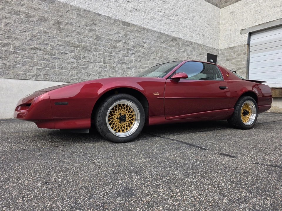 1992 Pontiac Firebird Trans Am 3rd Gen - Image 10 of 31