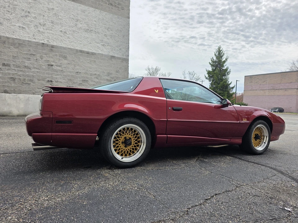 1992 Pontiac Firebird Trans Am 3rd Gen - Image 31 of 31