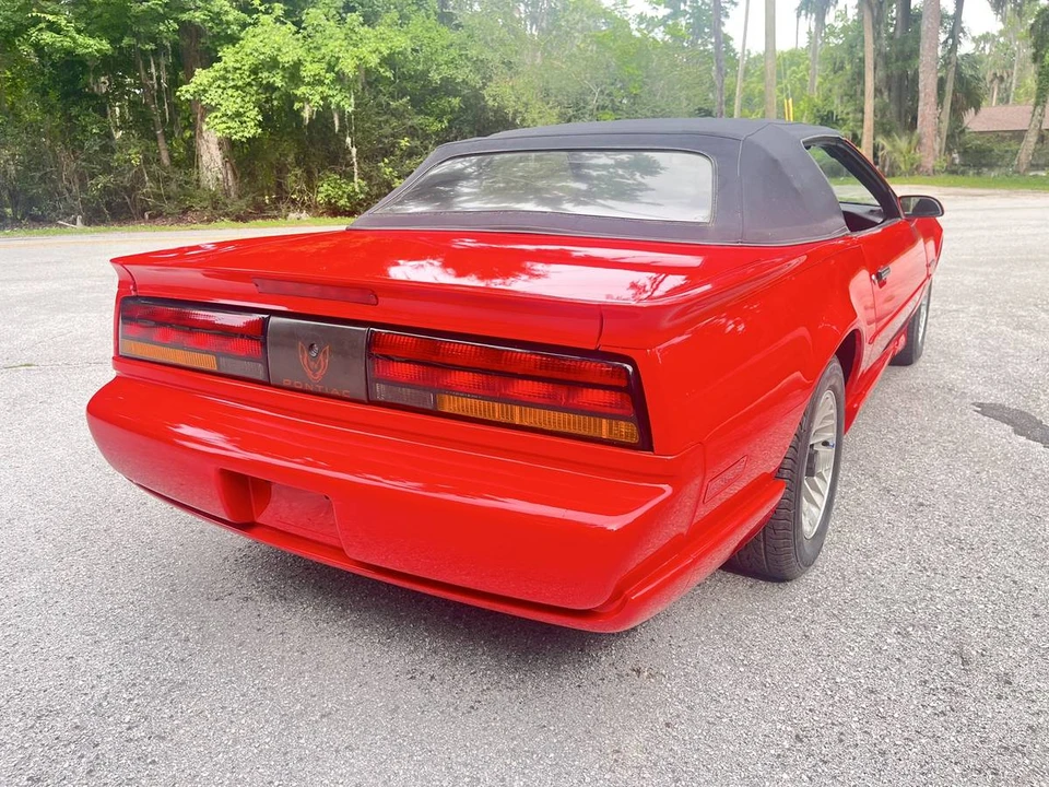 1992 Pontiac Firebird 3rd Gen - Image 7 of 22