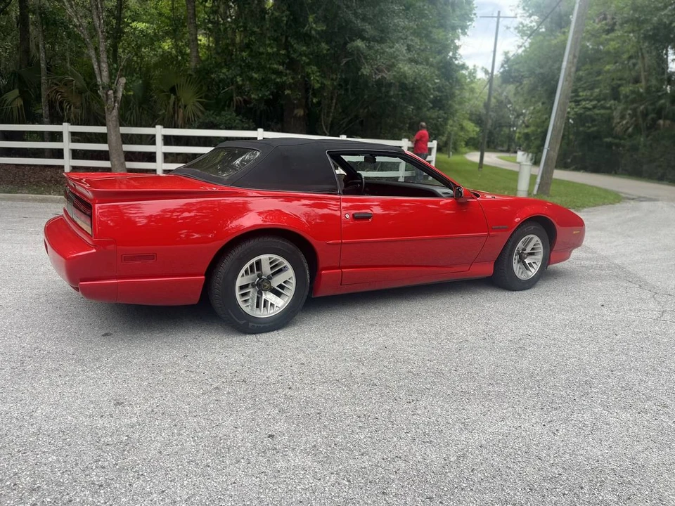 1992 Pontiac Firebird 3rd Gen - Image 9 of 22